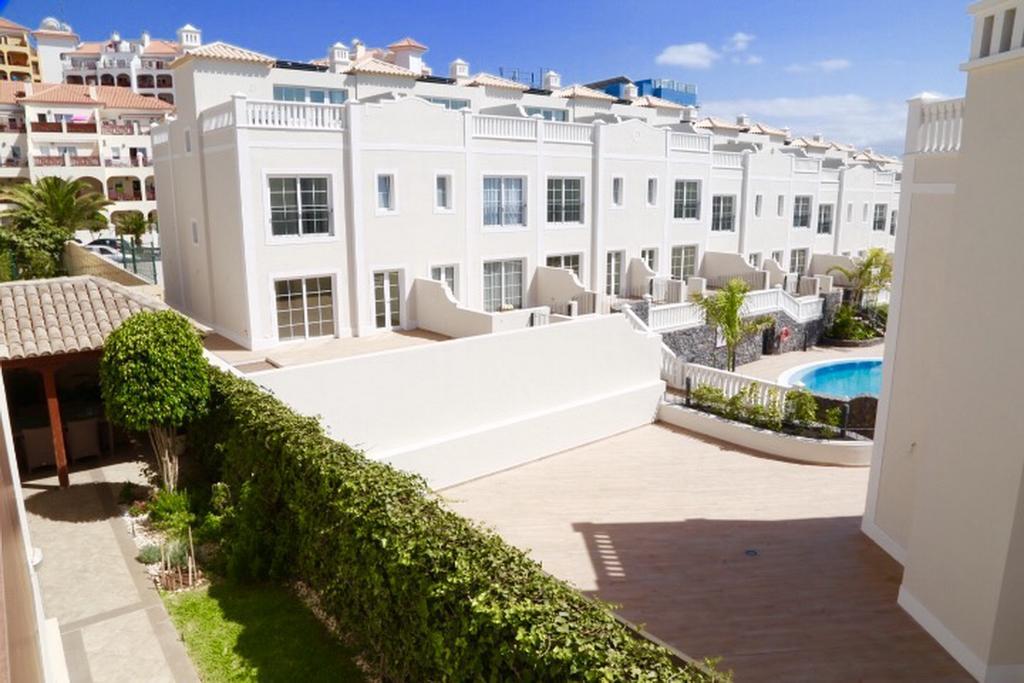 Apartment Los Corales Townhouse Playa de las Americas (Tenerife)